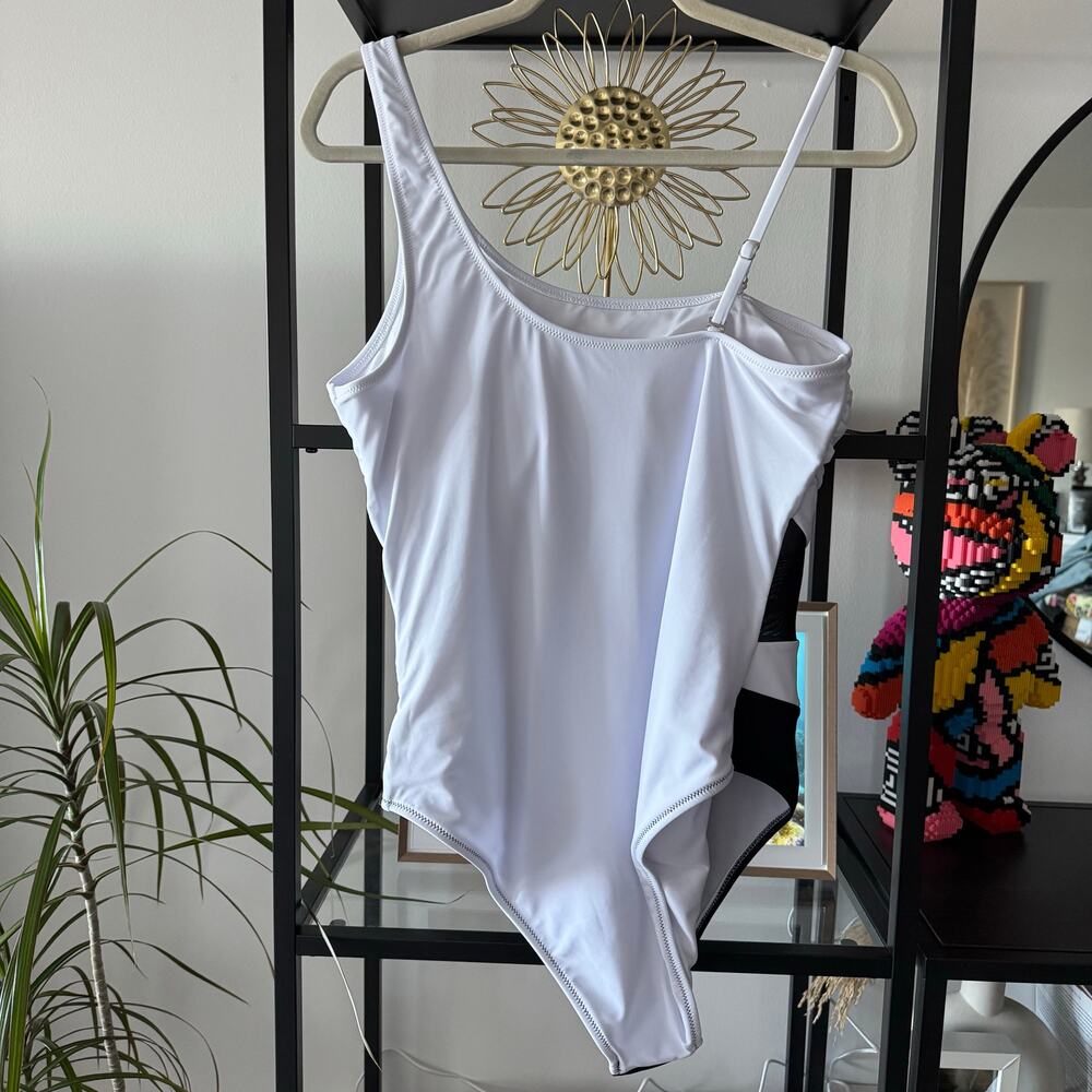 Blooming Jelly Black White One Shoulder Mesh Panel One Piece Swimsuit Women’s XL - Picture 4 of 6